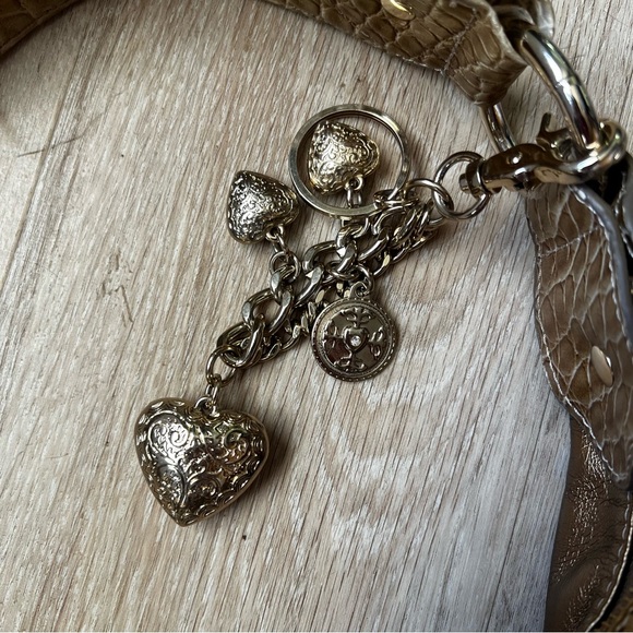 Vintage Y2K Gold Studded Hobo with Charm Keychains - Picture 3 of 11